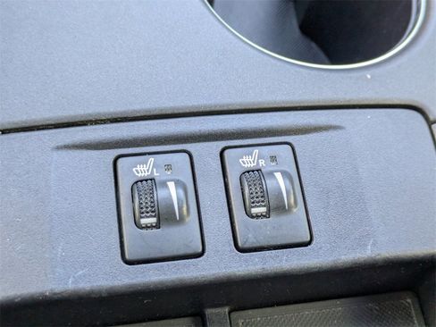 Used 2015 Toyota Camry XLE image 22