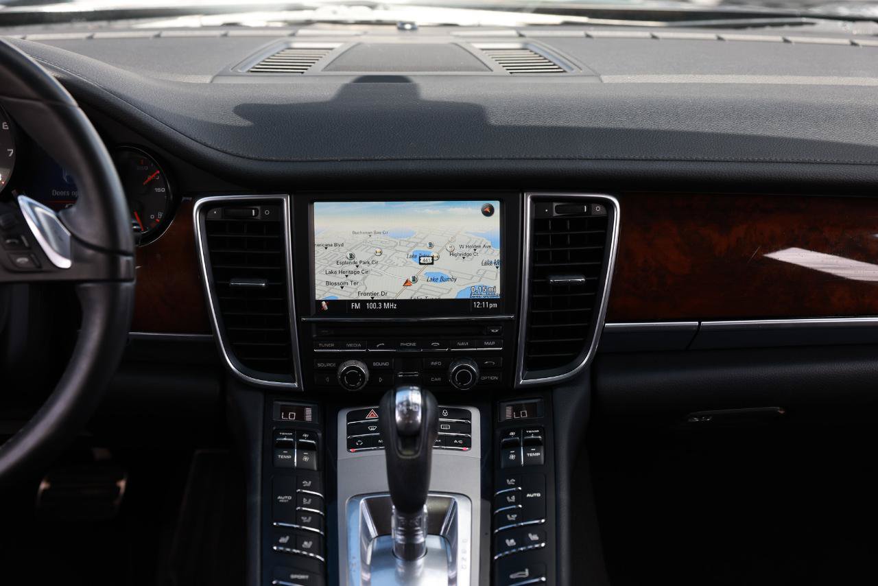 Used 2013 Porsche Panamera image 37