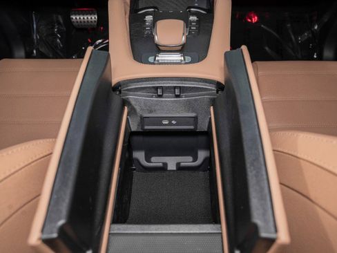 New 2026 Mercedes-Benz GLS 450 4MATIC image 26