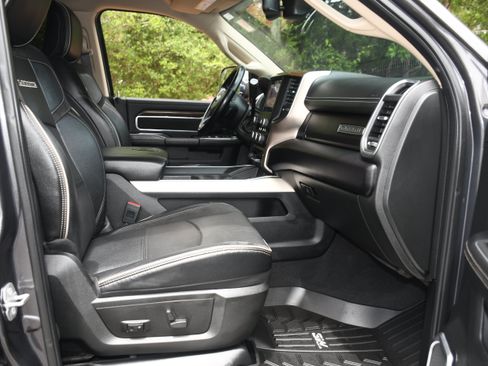Used 2022 RAM 2500 Laramie AWD/4WD image 21
