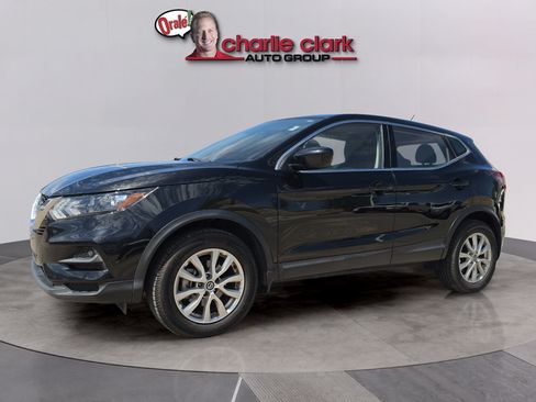 Used 2021 Nissan Rogue Sport S FWD image 1