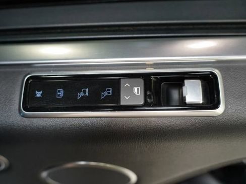 Used 2020 Land Rover Range Rover Long Wheelbase HSE AWD/4WD image 47