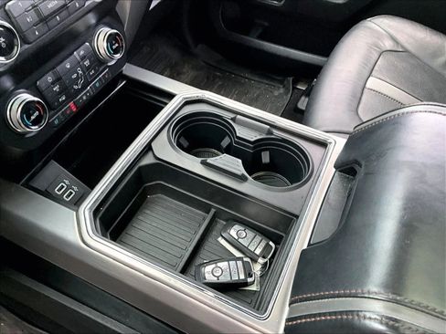 Used 2019 Ford F250 Platinum w/ Platinum Ultimate Package image 17