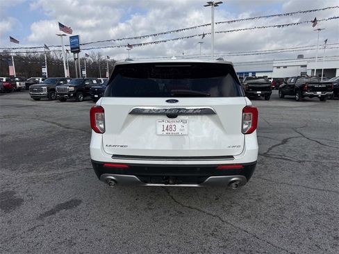 Used 2022 Ford Explorer Limited w/ Equipment Group 301A image 4