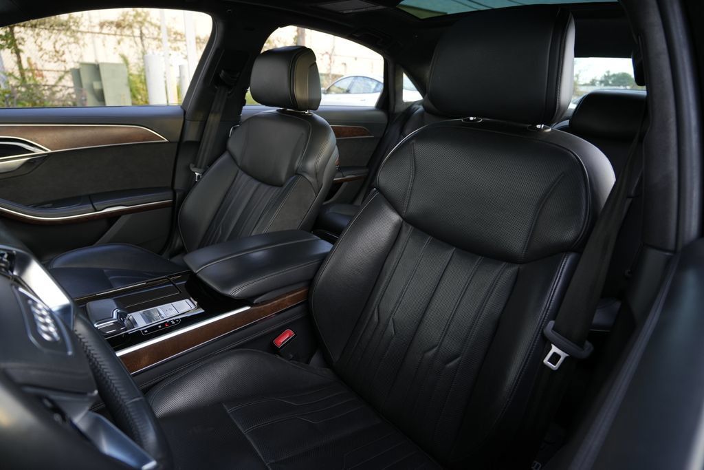 Used 2021 Audi A8 L 4.0T AWD/4WD image 25
