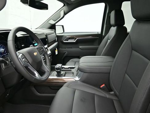 New 2026 Chevrolet Silverado 1500 LT image 25