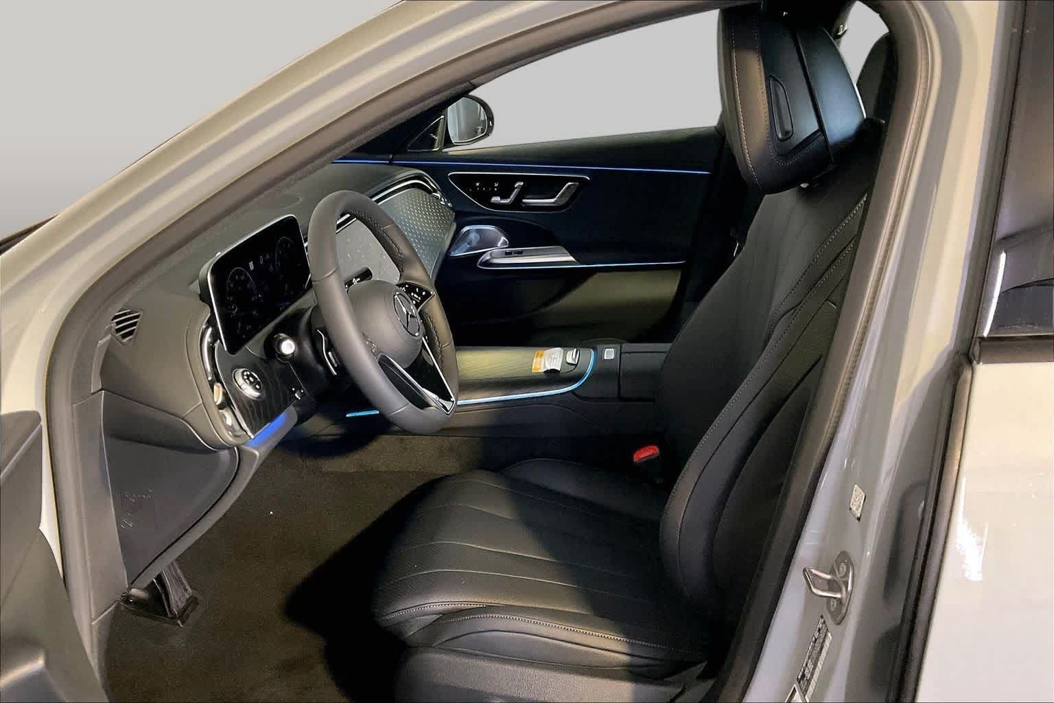 New 2027 Mercedes-Benz E 450 4MATIC Sedan image 13