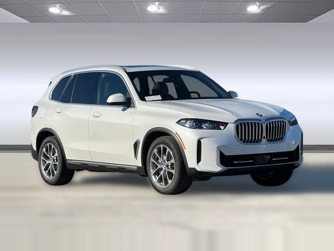 New 2026 BMW X5 xDrive50e AWD/4WD image 6