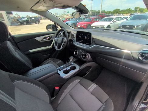 Used 2025 Chevrolet Blazer LT AWD/4WD image 31