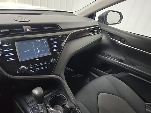 Used 2020 Toyota Camry LE w/ Carpet Mat Package FWD image 25