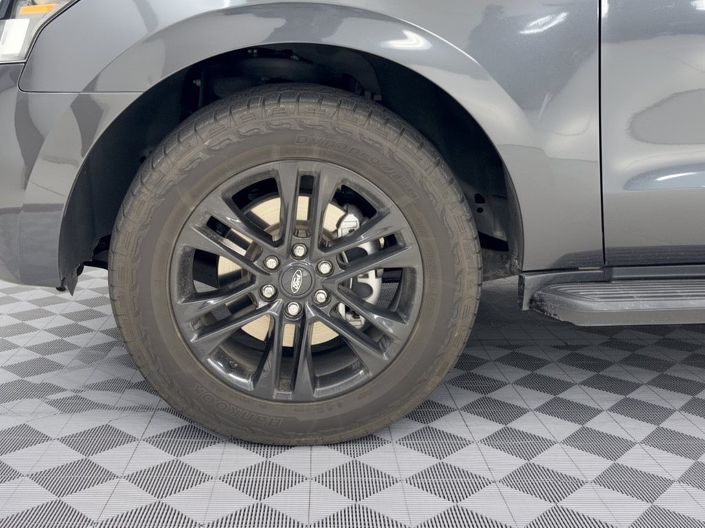 Used 2024 Ford Expedition Max XLT RWD image 10