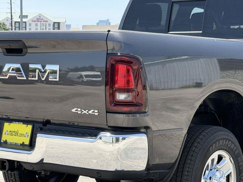 Used 2025 RAM 2500 Tradesman AWD/4WD image 10