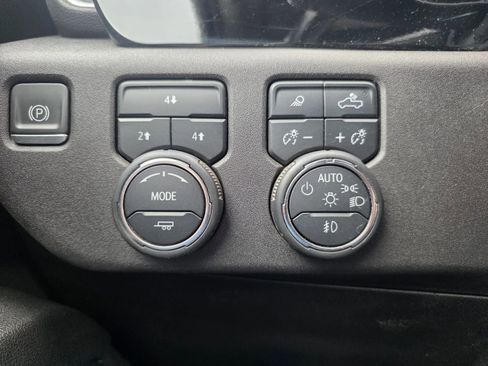 Used 2024 Chevrolet Silverado 2500 LT w/ Safety Package AWD/4WD image 24