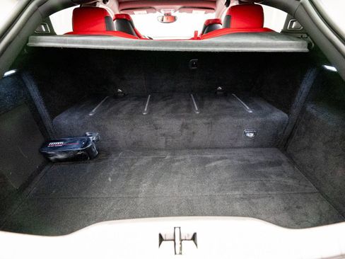 Used 2019 Ferrari GTC4Lusso AWD/4WD image 47