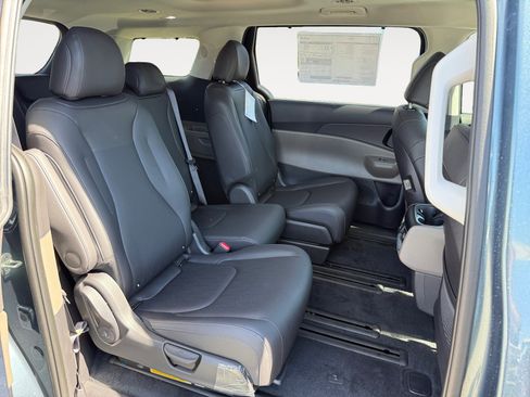 New 2026 Kia Carnival SX FWD image 19