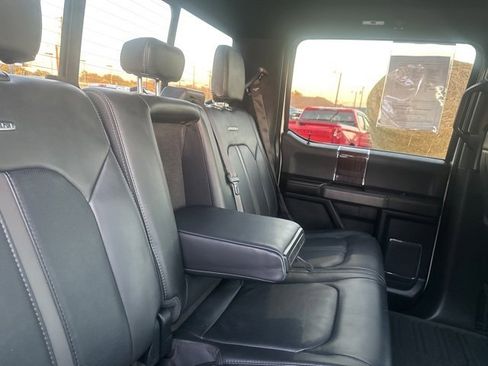Used 2017 Ford F150 Platinum w/ Equipment Group 701A Luxury image 13