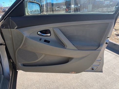 Used 2007 Toyota Camry LE image 27