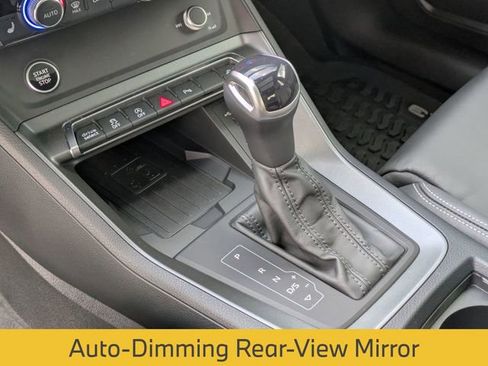 Used 2024 Audi Q3 2.0T Premium image 26