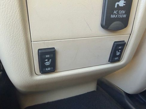 Used 2017 Nissan Pathfinder Platinum w/ Cargo Package image 36