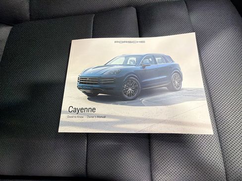 Certified 2026 Porsche Cayenne E-Hybrid AWD/4WD image 45