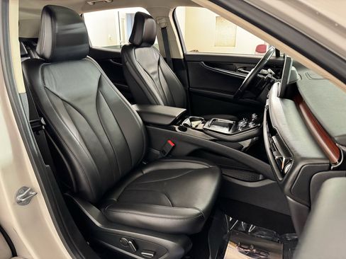 Used 2022 Lincoln Nautilus Reserve w/ Equipment Group 201A image 42