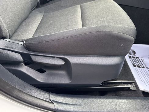 Used 2025 Toyota Camry LE image 24