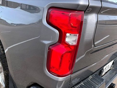 Used 2022 Chevrolet Silverado 1500 High Country image 24