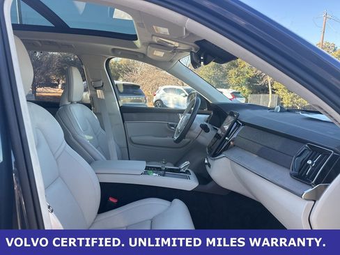Certified 2025 Volvo XC90 B6 Ultra image 8