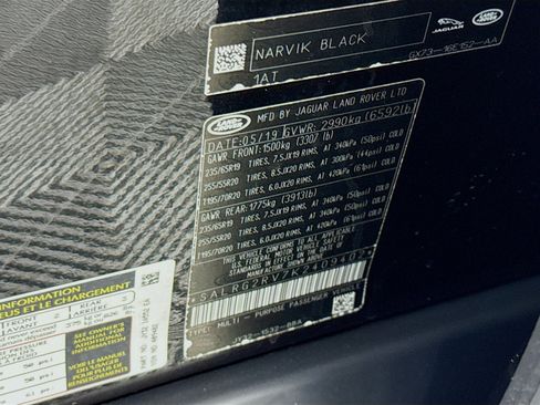 Used 2019 Land Rover Discovery SE image 69