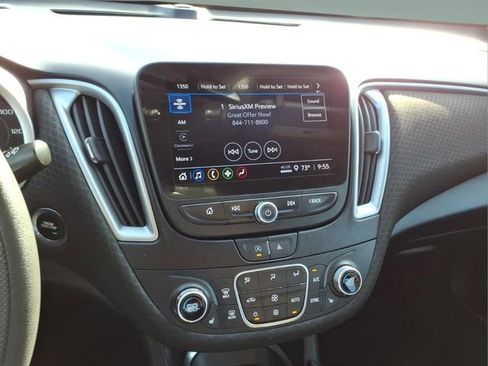 Used 2024 Chevrolet Malibu LT FWD image 23