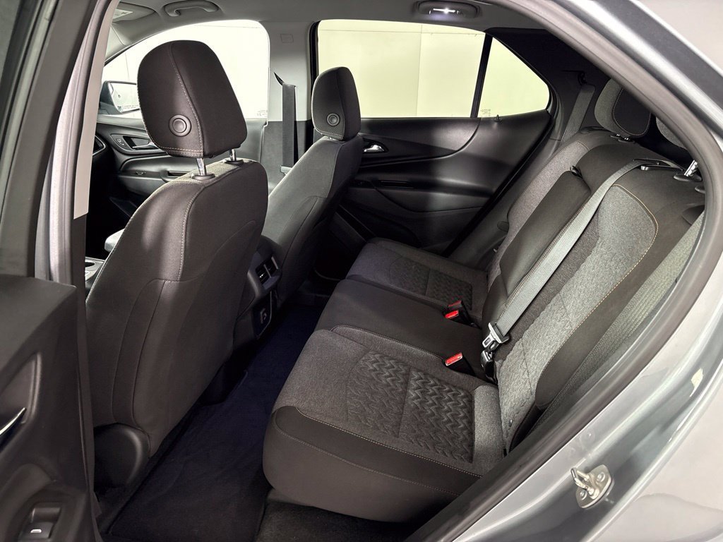 Used 2024 Chevrolet Equinox LT FWD image 23