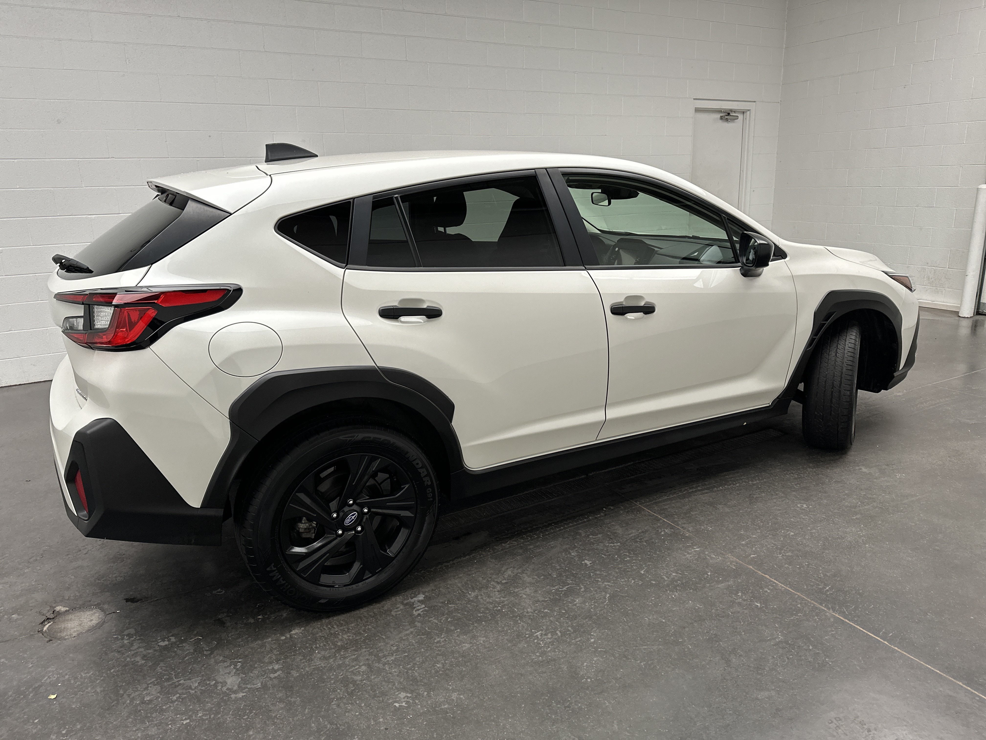 Used 2025 Subaru Crosstrek 2.0i AWD/4WD image 8