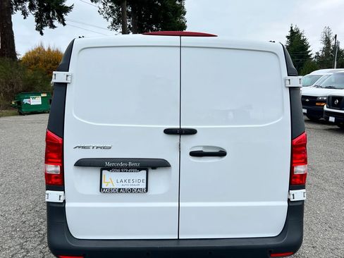 Used 2019 Mercedes-Benz Metris image 6