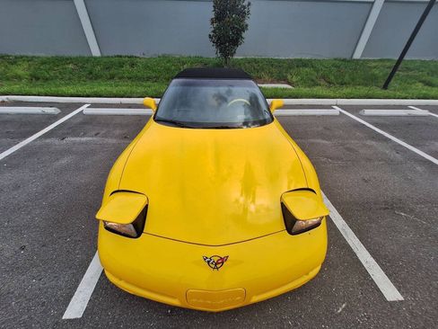 Used 2001 Chevrolet Corvette Convertible w/ Preferred Equipment Group2 RWD image 6