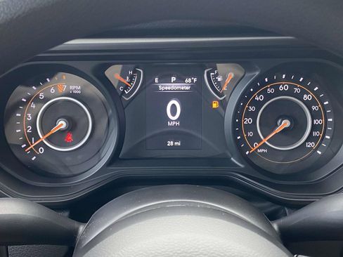 New 2025 Jeep Gladiator Sport image 26