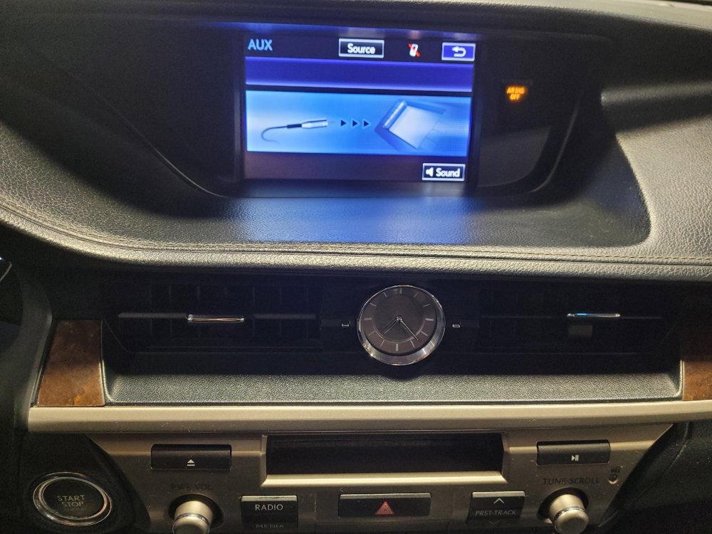 Used 2015 Lexus ES 350 w/ Premium Package FWD image 25