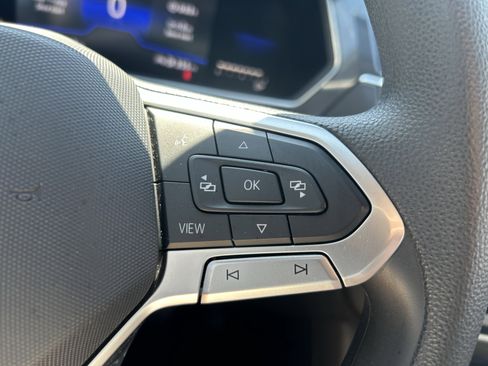 Certified 2022 Volkswagen Tiguan S image 17