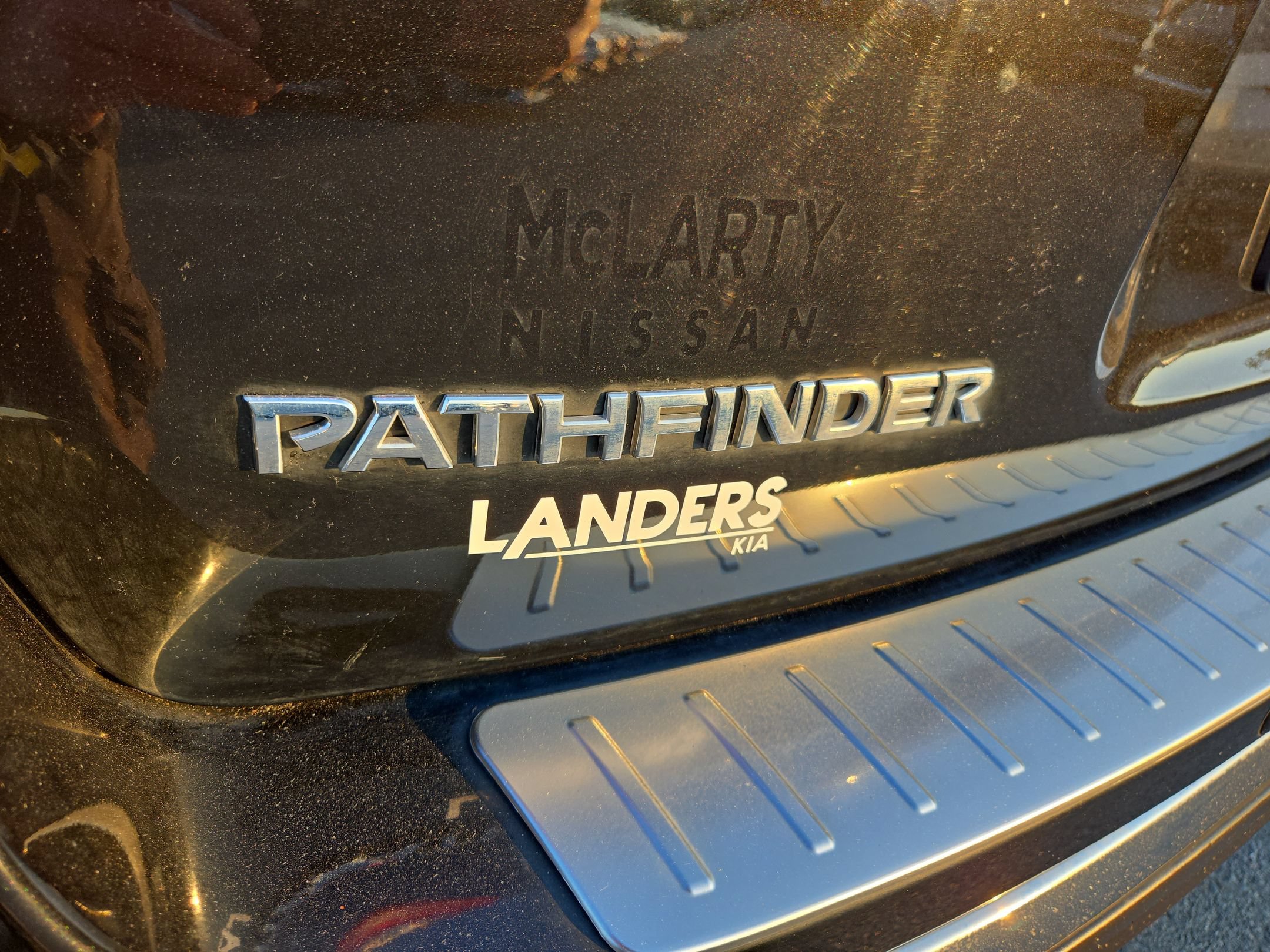 Used 2020 Nissan Pathfinder SL FWD image 34