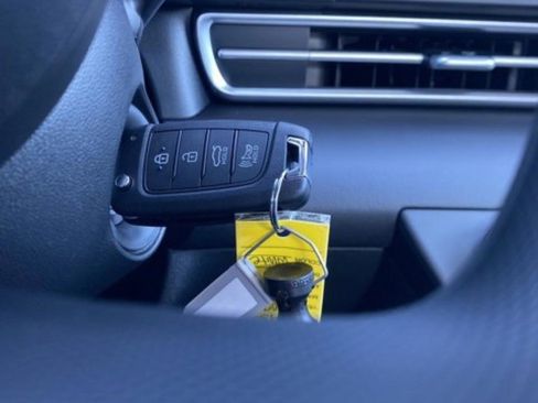 New 2026 Hyundai Elantra SE image 22