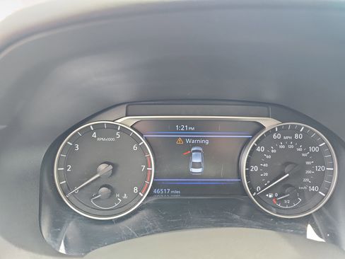 Used 2024 Nissan Altima 2.5 SR FWD image 18