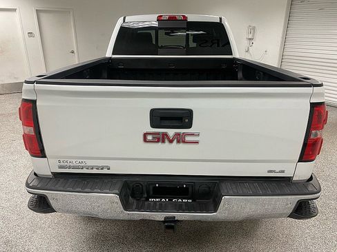 Used 2017 GMC Sierra 1500 SLE w/ SLE Value Package image 6