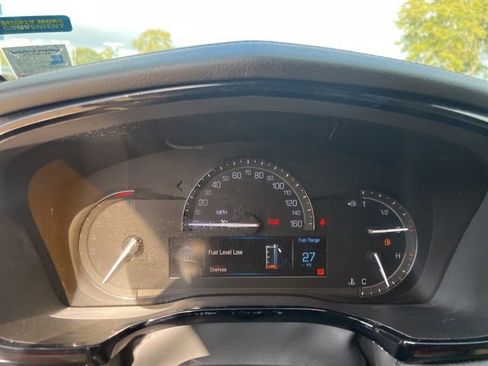 Used 2018 Cadillac XT5 Premium Luxury w/ Driver Assist Package image 21