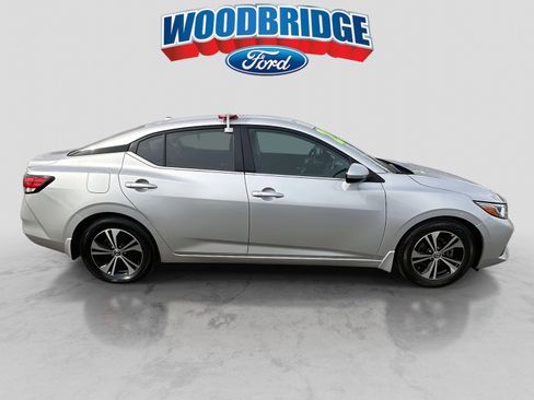 Used 2023 Nissan Sentra SV image 3
