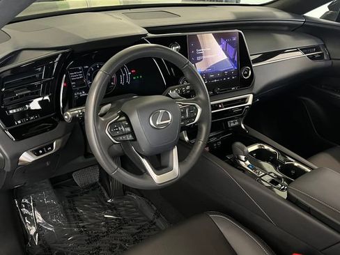 Used 2024 Lexus RX 350 FWD w/ Technology Package image 21