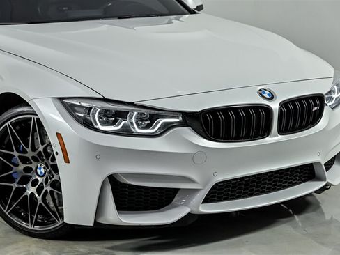 Used 2018 BMW M3 RWD image 2