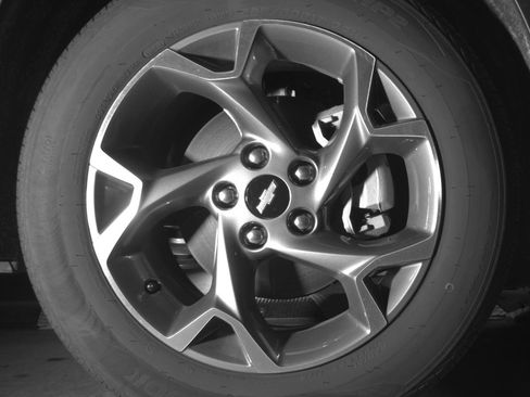 Used 2025 Chevrolet Trax LT w/ LT Convenience Package FWD image 13