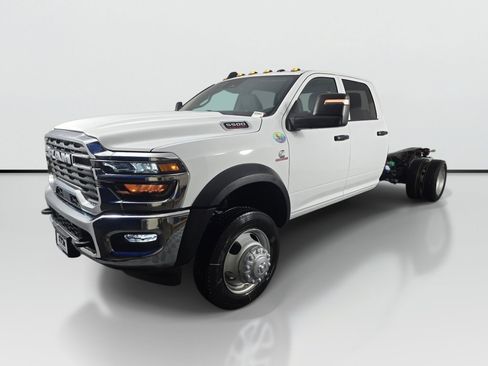 New 2026 RAM 5500 Tradesman w/ Chrome Appearance Group AWD/4WD image 7
