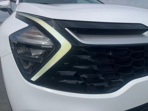 Used 2023 Kia Sportage EX FWD image 13