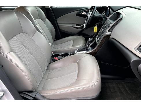 Used 2012 Buick Verano Convenience FWD image 44