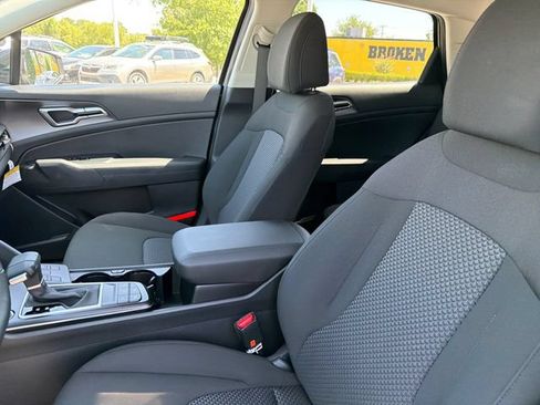 New 2026 Kia Sportage LX w/ LX Convenience Package AWD/4WD image 19